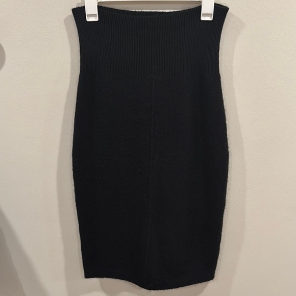 Aritzia Wilfred Free Women’s Elegant Black Knit Wool Pencil Skirt Black Size M - Picture 1 of 5